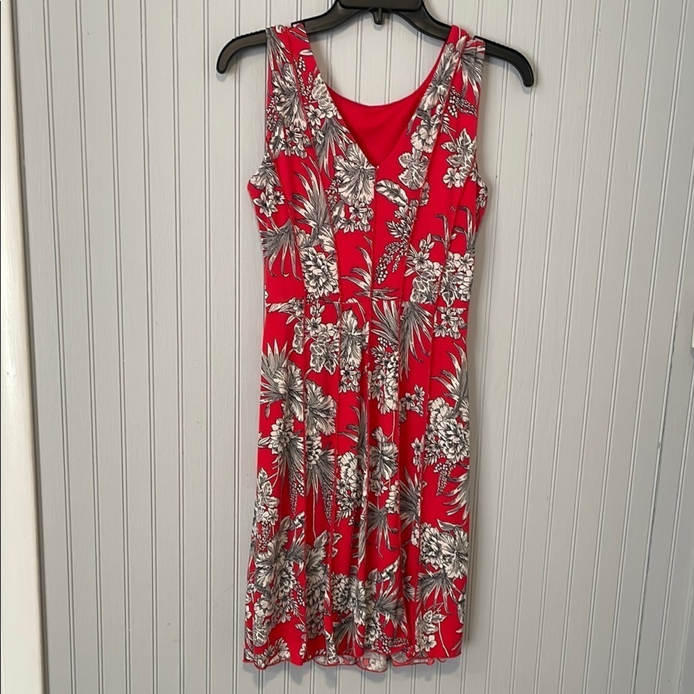 Elegant Red and Black Floral Sleeveless Dress | Size 4 FAIR CONDITION - Picture 9 of 12
